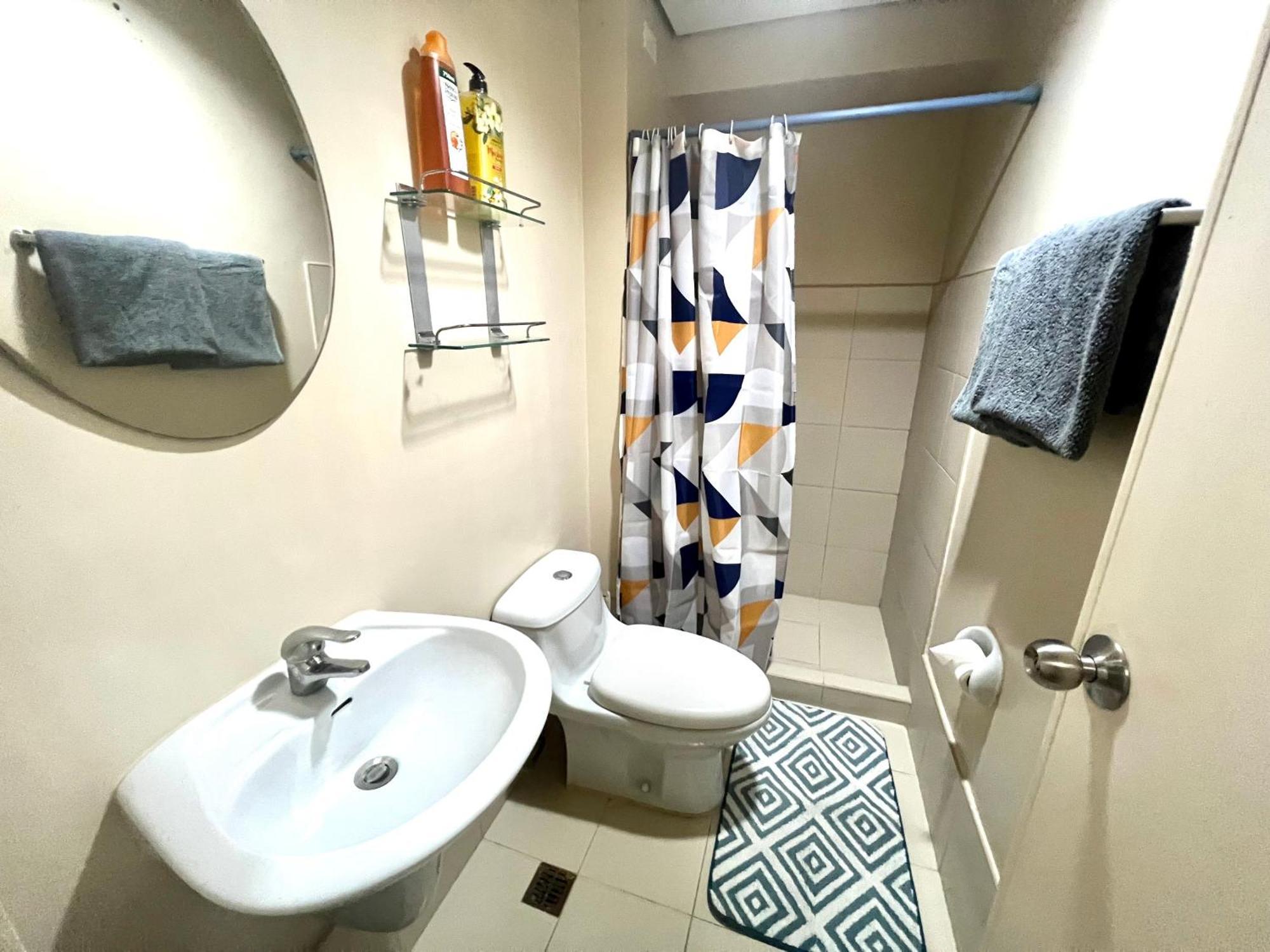 It Park 1-bedroom W/pool Cebu