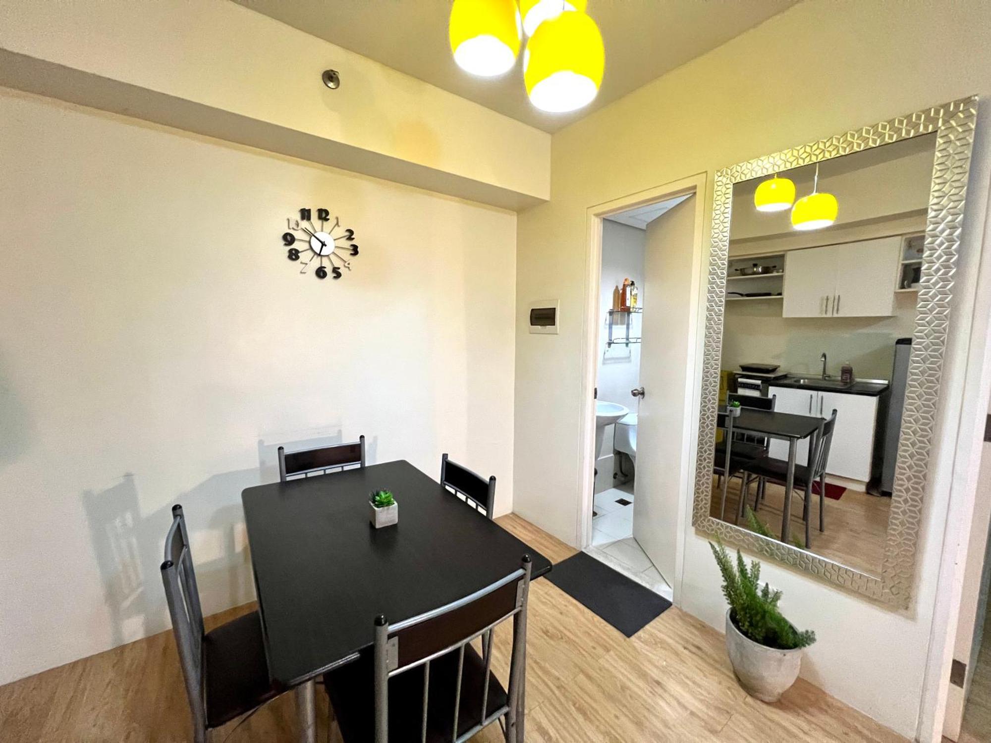 It Park 1-bedroom W/pool * Cebu